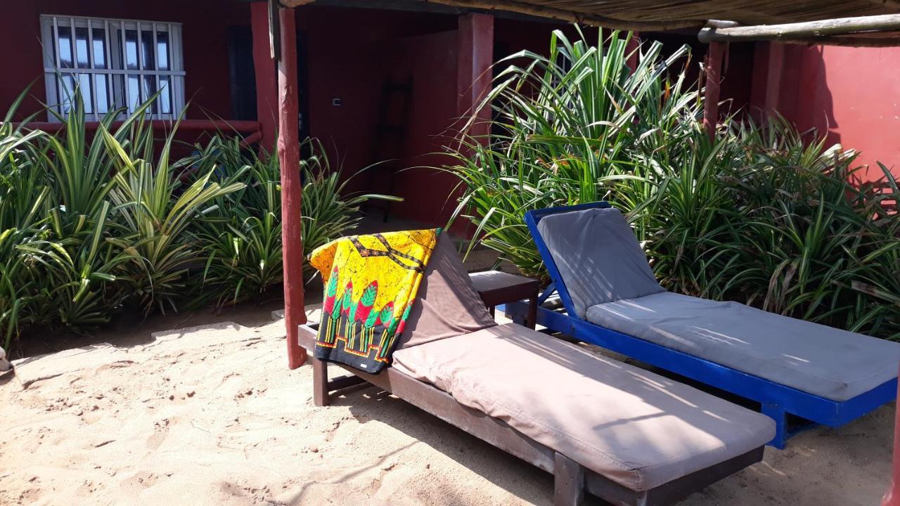 Hotel Robinson Plage Lome Bagian luar foto
