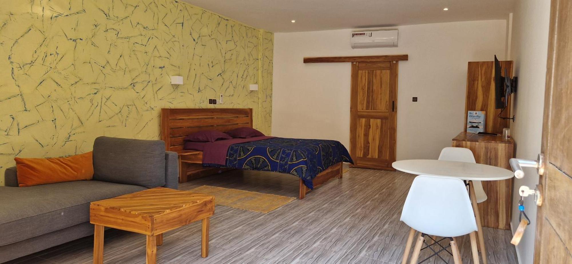 Hotel Robinson Plage Lome Bagian luar foto