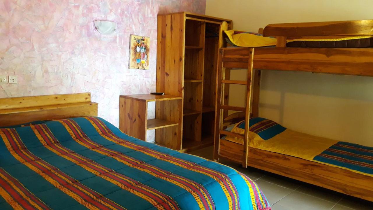 Hotel Robinson Plage Lome Bagian luar foto